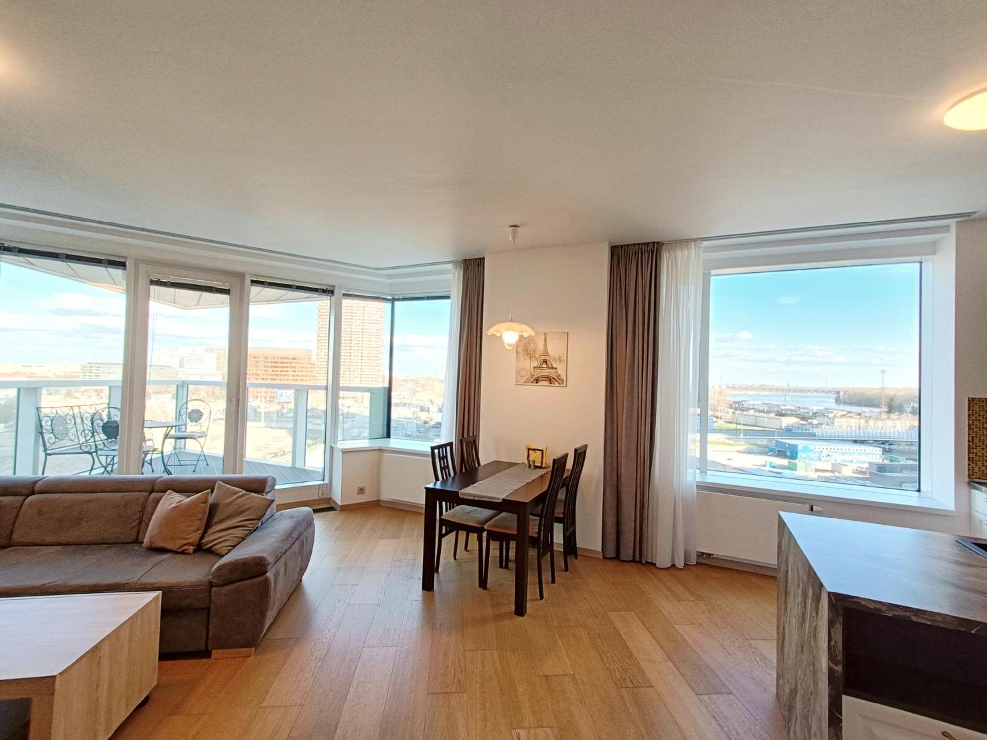 Sag Panorama City Apartment 3 Rooms Free Parking Free Wifi Bratislava Eksteriør billede