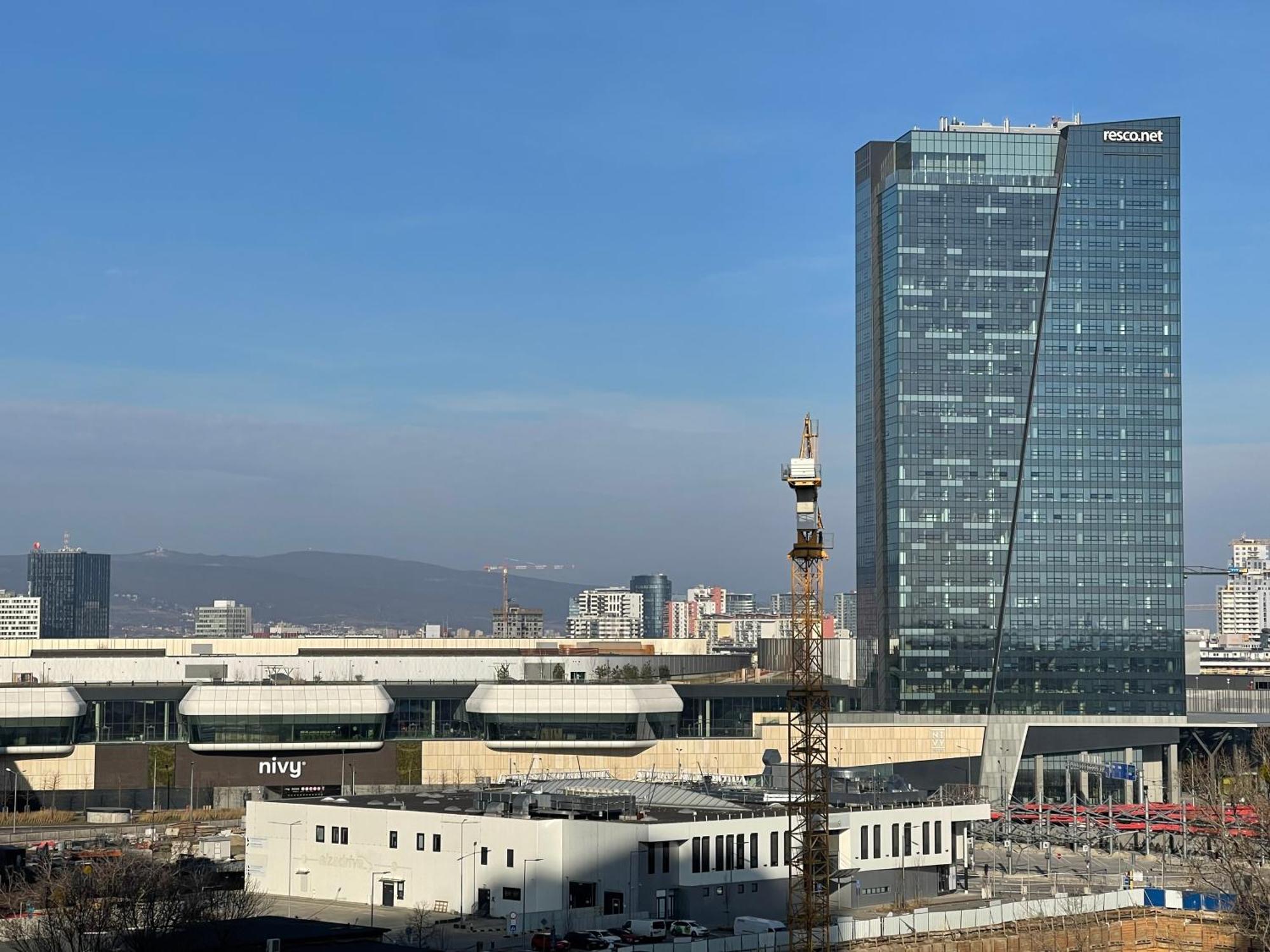 Sag Panorama City Apartment 3 Rooms Free Parking Free Wifi Bratislava Eksteriør billede