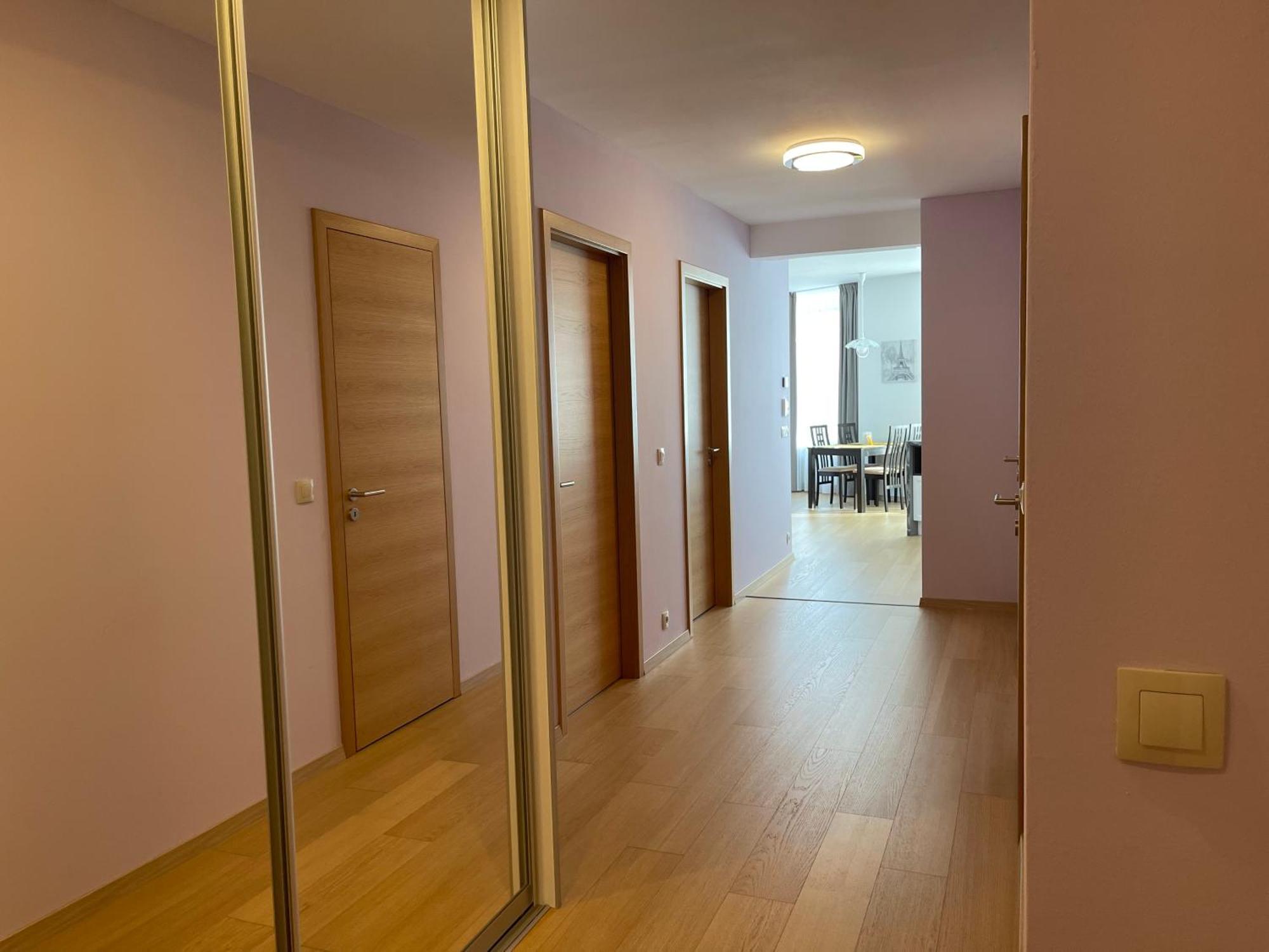 Sag Panorama City Apartment 3 Rooms Free Parking Free Wifi Bratislava Eksteriør billede