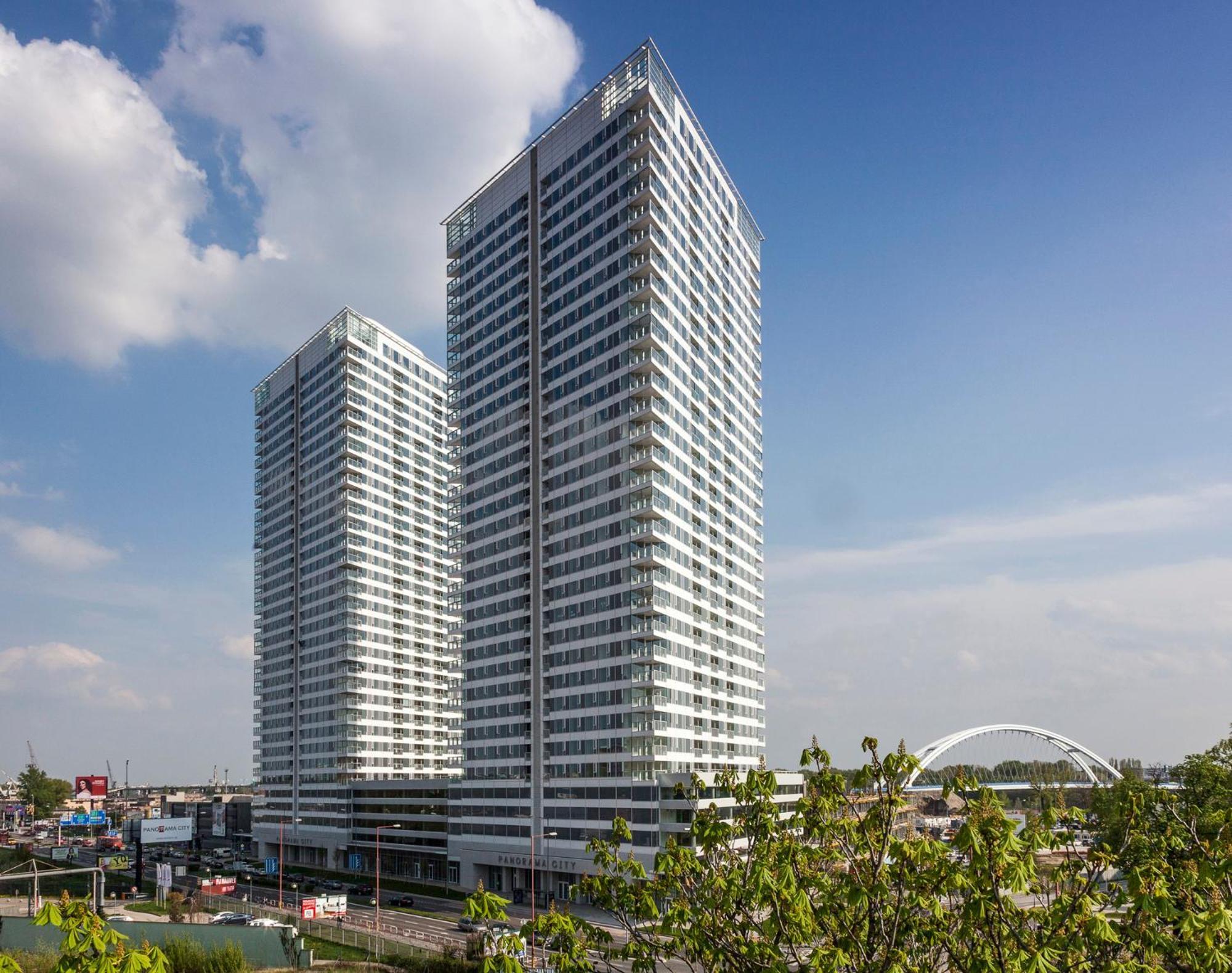 Sag Panorama City Apartment 3 Rooms Free Parking Free Wifi Bratislava Eksteriør billede